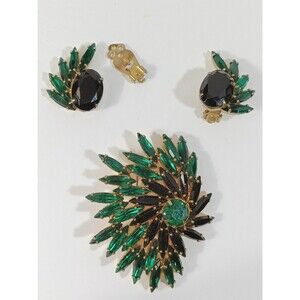 Garne Green Black Large Brooch Earring Set 1 Earring Needs Repair Stone Chipped